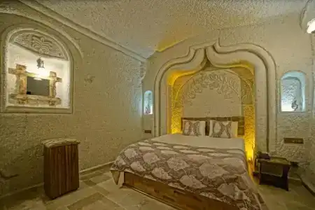 Risus Cave Suites - 62