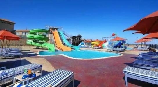 Coral Sea Beach and Aqua Park - 8