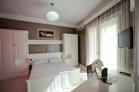 Iliria Internacional - 42