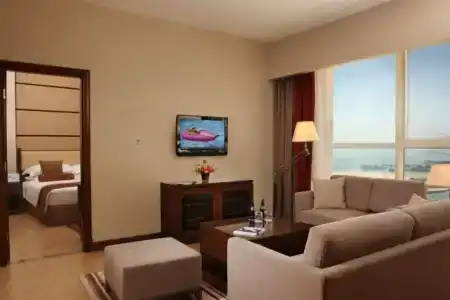 Khalidiya Palace Rayhaan by Rotana, Abu Dhabi - 3