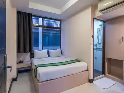 Cozi Inn, Bangkok - 0