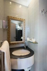 Best Western Maison B - 54