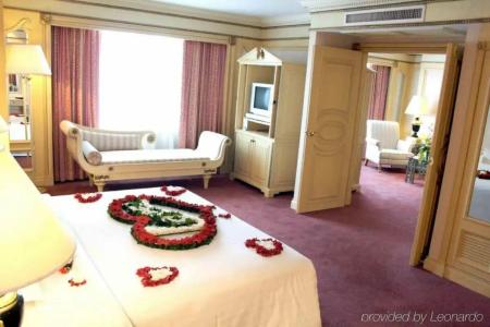 Golden Tulip Sovereign Bangkok - 69