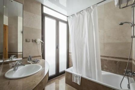 Catalonia Excelsior - 10