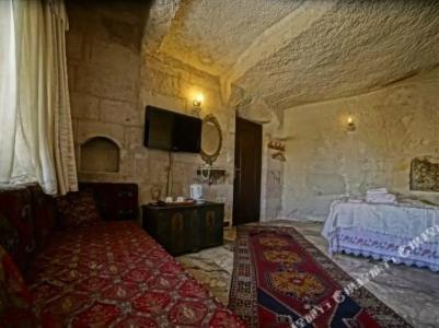 Village Cave House - 16