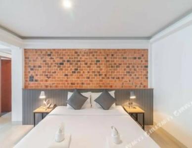 The Old City Wall Inn - 24