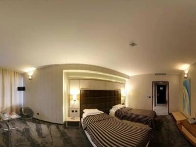 Cosmopolitan & Wellness - 38