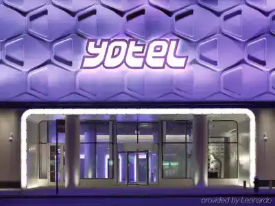 YOTEL New York Times Square - 3