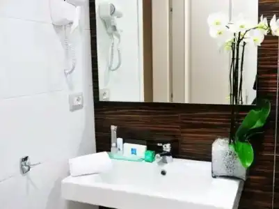 Golden City & Spa - 53