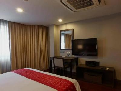 Royal Suite Bangkok - 37