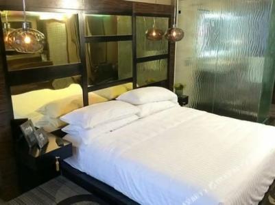 Metropolitan at The 9, Autograph Collection - 56