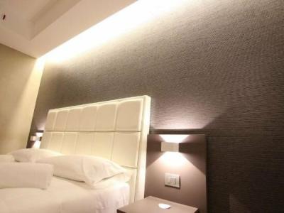 Mokinbas Baviera - 24