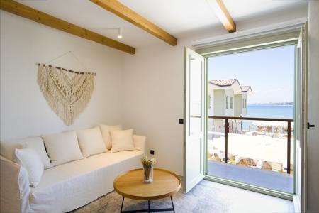 Carpe Diem Boutique - Adults Only - 12