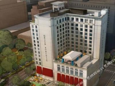 Grand Bohemian Charlotte, Autograph Collection - 15