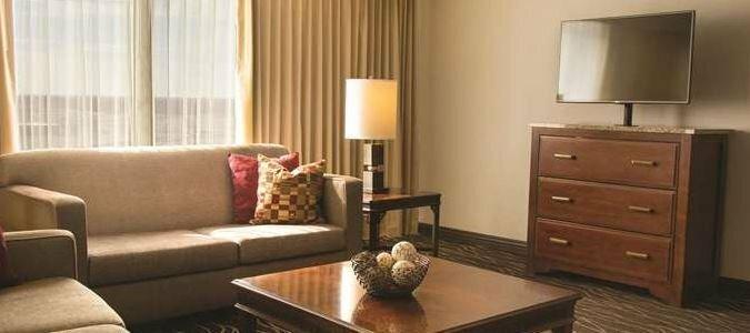 Hilton Kansas City Airport - 29