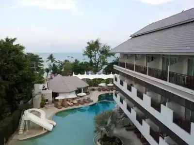 Pattaya Discovery Beach - SHA Extra Plus - 37