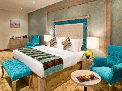 Sapphire Plaza - 34