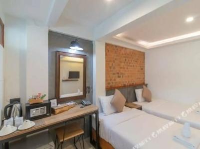 The Old City Wall Inn - 68