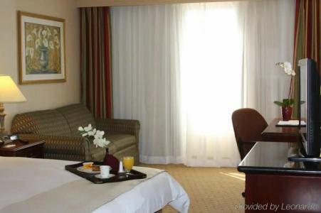 DoubleTree by Hilton Fresno Convention Center - 60