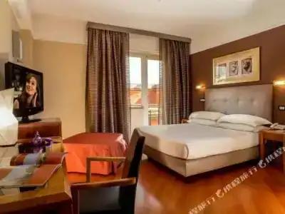 Best Western Plus Spring House - 39