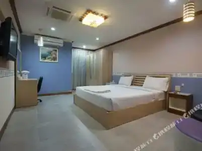 Khon Kaen Ruenrom - 14