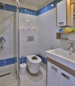 Sonne - Adults Only - 82