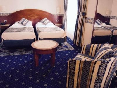 Mokinbas Baviera - 85