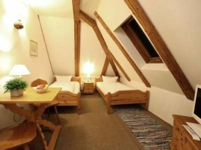 Blaue Gams ***S - 33