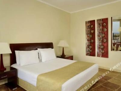 Coral Sea Beach and Aqua Park - 30