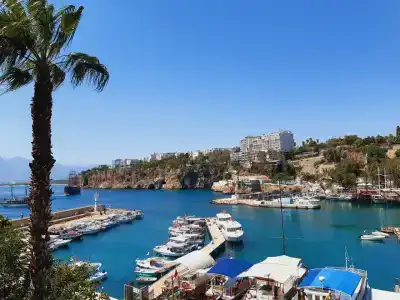 Sun City Apartments & - 9