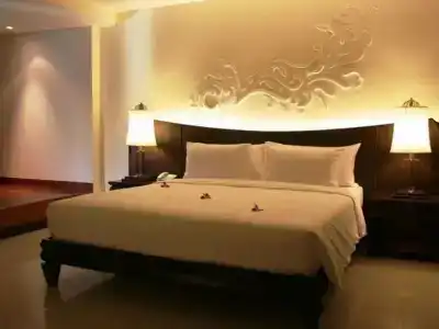 Patong Paragon Resort & Spa SHA Extra Plus