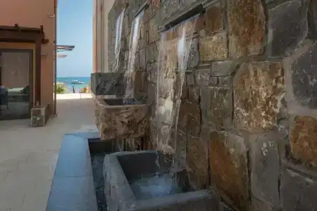 High Beach Resort - 18