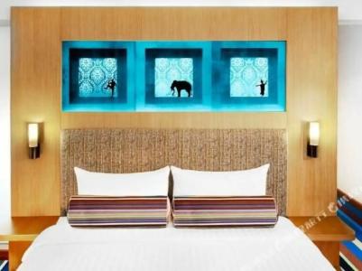 Aloft Bangkok - Sukhumvit 11 - 19
