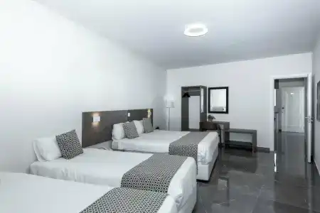 Blazer Residence - 43