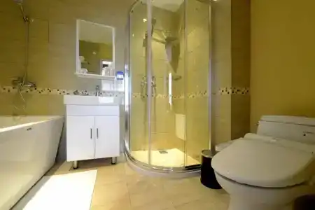 Nine Ulaanbaatar - 17