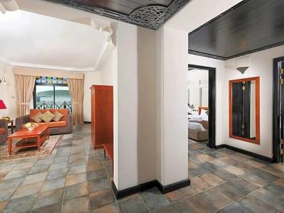 Novotel Bahrain Al Dana Resort - 41