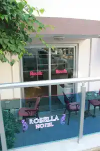 Rosella - 83