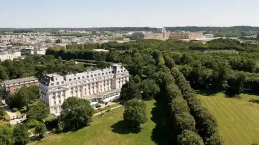 Waldorf Astoria Versailles - Trianon Palace - 11