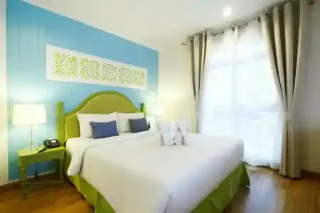 La Petite Salil Sukhumvit 8 - 20