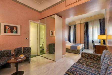 Rivoli Boutique - 23