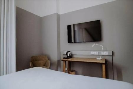 Occidental Diagonal 414 - 18