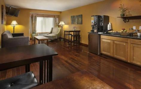 Radisson Portland Airport - 71