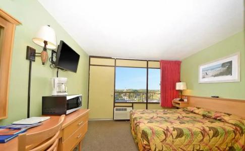 Holiday Sands North "On the Boardwalk" - 10