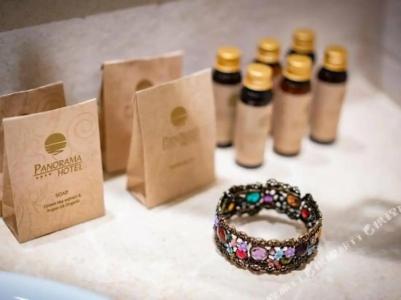 Panorama - Free EV Charging Station - 85