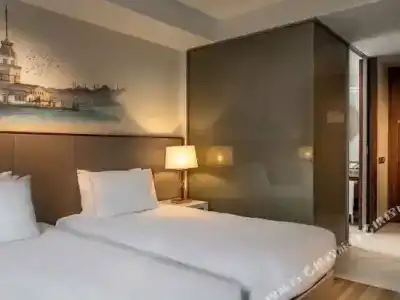 Lionel Istanbul - 5