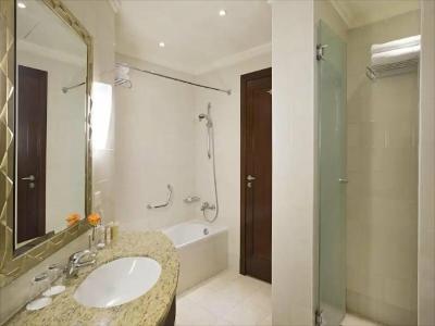 City Seasons Suites - 57
