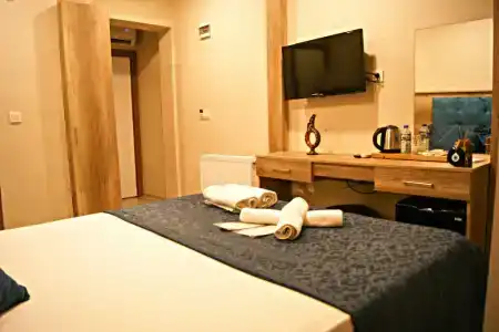 Destinia Pera Suites - 13