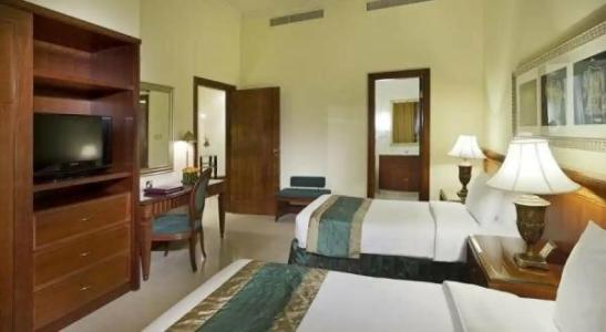 City Seasons Suites - 39