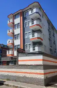 Cleopatra King Apart - 5