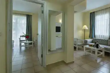 Euphoria Palm Beach Resort - 90